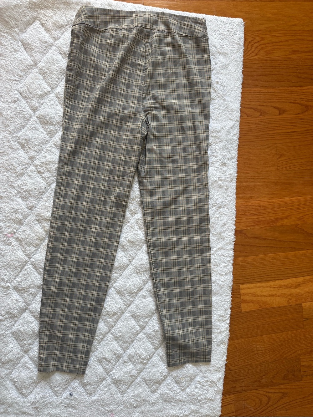 Soho Apparel women’s Plaid Dress Pants - black, gray, gold size M